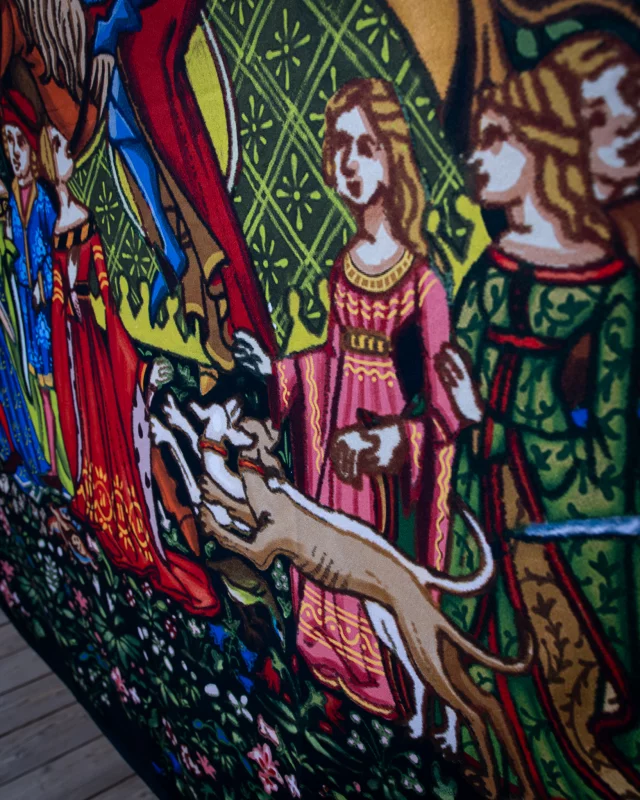 Tapestry Kingdom Come: Deliverance II - Illumination Welscher Hof (Bild auf Textil)