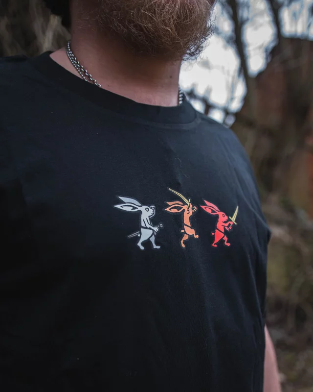 T-Shirt Kingdom Come: Deliverance II - Das actionreiche Trio der Hasen