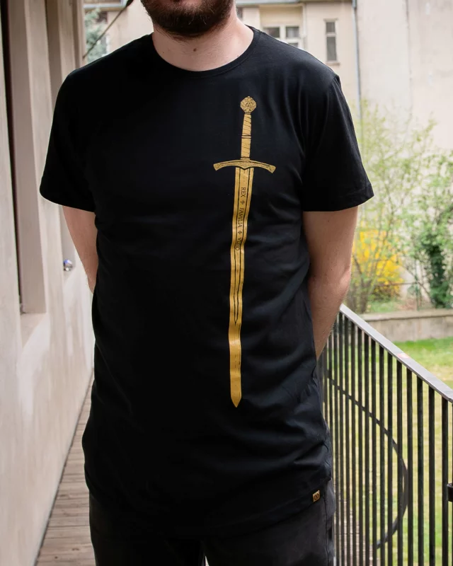T-Shirt Kingdom Come: Deliverance II - Radzig Kobylas Schwert