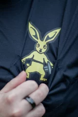 T-Shirt Kingdom Come: Deliverance II - Hase in der Tasche 